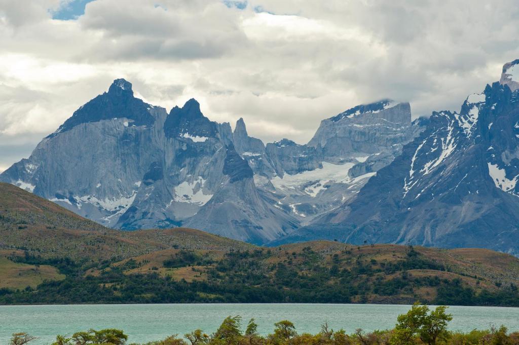 Tierra Patagonia Hotell Torres del Paine National Park Exteriör bild